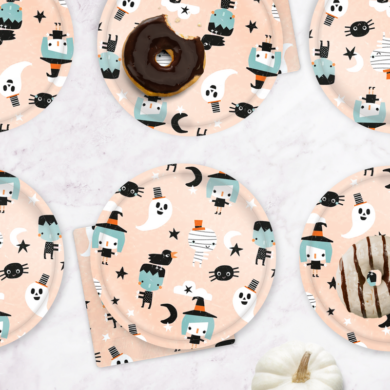 Halloween Friends Icon Paper Plates (Set of 8)