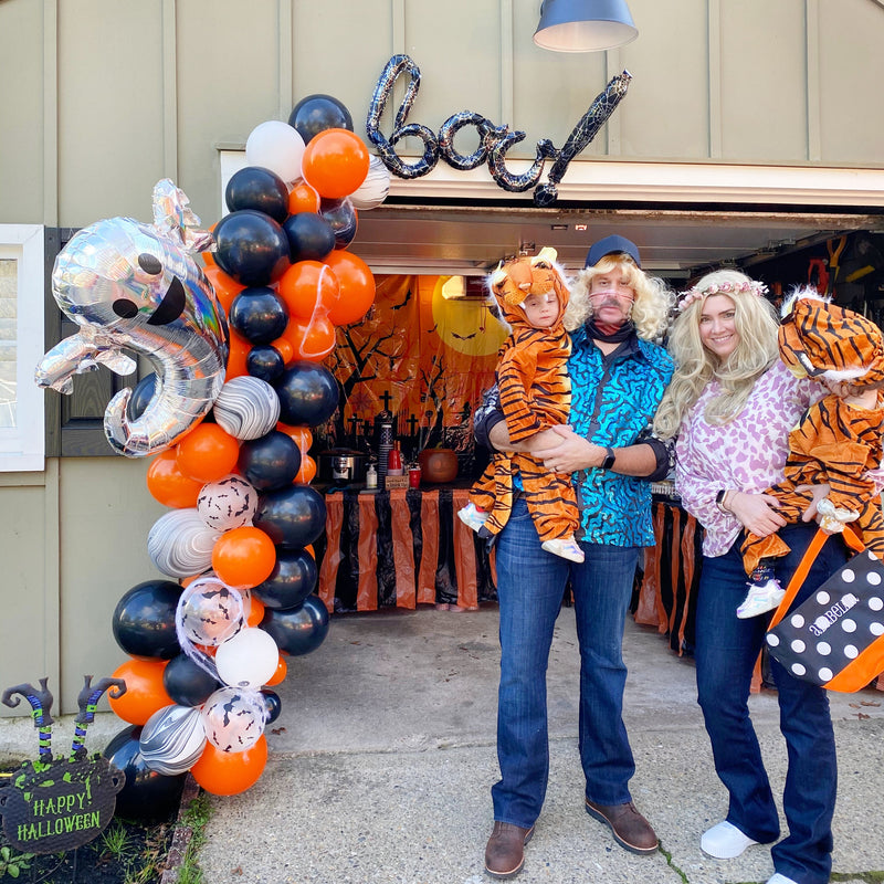 Black & Orange Halloween Balloon Arch - Balloon Garland Kit